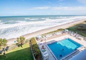 Beachfront updated Vacation Rental, Beautiful Views from the 5th story balcony.