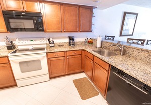 Beachfront Vacation Rental, With Amazing Ocean Views!