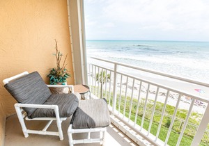 Beachfront Vacation Rental, With Amazing Ocean Views!