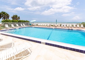 Beachfront Vacation Rental, With Amazing Ocean Views!