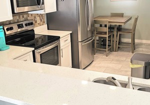 Beachside Gulf front 3BR,2BA condo in Indian Shores, FL Spectacular Sunsets!