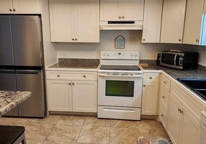 Beautiful 10TH Floor, Gulf-front Condo at Island Winds PERFECT FOR FAMILIES!.