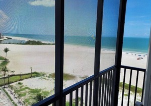 Beautiful 10TH Floor, Gulf-front Condo at Island Winds PERFECT FOR FAMILIES!.
