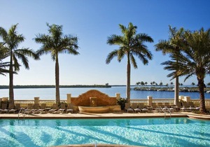 Beautiful 2 bedroom unit at resort, sleeps 6