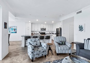 🥇 Beautiful 2bd condo within a golf resort (CH894)