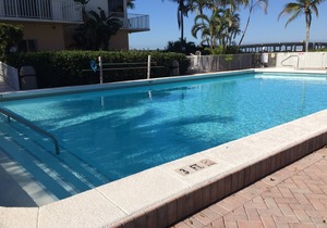Beautiful 7th Floor Views - Private Beach!