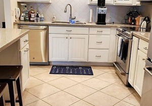Beautiful 9th Floor Beachfront Condo At Island Winds - Free Wifi, Central.