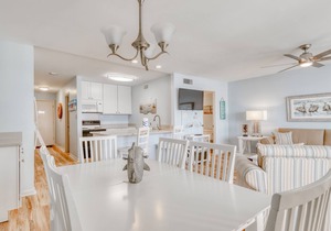 Beautiful beachfront condo with shared pool/hot tub and beach access