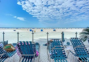 Beautiful Beachfront condo with Gulf View FALL SPECIAL 20% OFF ANY RES TIL 10/31