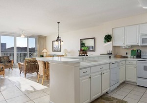 Beautiful Family Friendly 3BR Condo Steps from the Beach