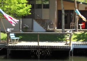 BEAUTIFUL RIVER RETREAT