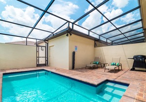 Beautiful townhome with splash pool and game room!