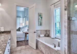 Beautifully Decorated Wheelchair friendly 3 Bedroom House