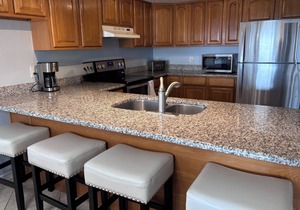 Best Gulf Beachfront w/Private Pier, Sand Dollar 512, 3/2, Sleeps 8, Top Floor