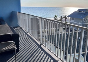 Best Gulf Beachfront w/Private Pier, Sand Dollar 512, 3/2, Sleeps 8, Top Floor