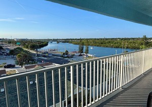 Best Gulf Beachfront w/Private Pier, Sand Dollar 512, 3/2, Sleeps 8, Top Floor
