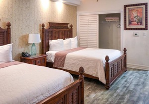 Boca Grande Hotel - ADA Queen Room