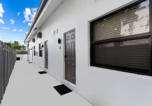 Boutique beach loft- UNIT # 2