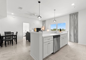 Brand New Madeira Bay 1307