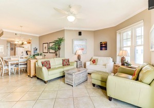 BREATHTAKING VIEWS! 4th Floor Oceanfront Condo next to Ritz Carlton!