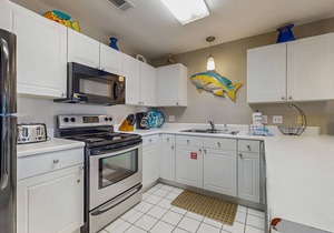 Bright Santa Rosa Beach Villa w/community pools & hot tub - Next to Gulf