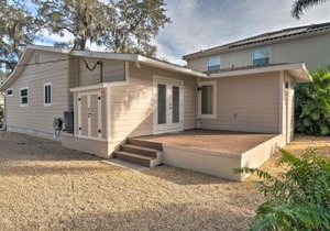Bright Sarasota Bungalow - 5 Mi to Siesta Beach!