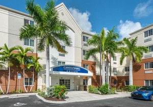 Candlewood Suites Fort Myers/Sanibel Gateway