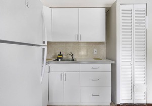 Centrally Located Brickell Apartment/Beach 10 min