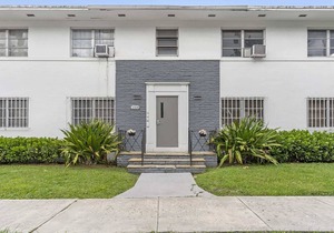 Centrally Located Brickell Apartment/Beach 10 min