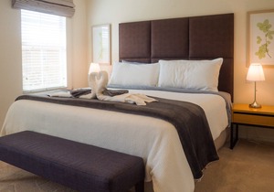 Clean and Cozy 2BR 2.5BA Townhome Close to Disney