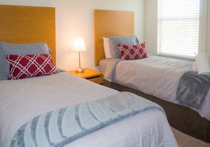 Clean and Cozy 2BR 2.5BA Townhome Close to Disney