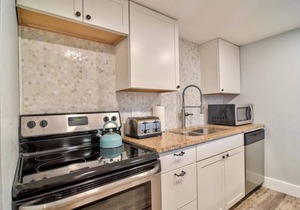 *Coastal 2/2 Condo w/Pool 6 Mins to IMG
