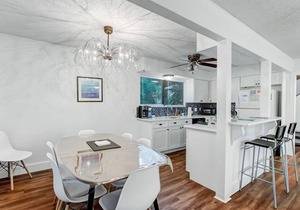 Coastal Condo Oasis: Pool, Tennis & Pickleball Fun