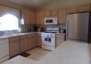 Come stay at our Orange Tree pool home, uniquely appealing - inside and out. Enjoy conveniently located shops, golf, dining and theme parks!