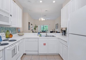 Communal Pool, 20 Minutes To Disney, Splash Area & Restaurants