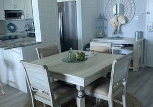 Completely renovated 1 bedroom on first floor Sabine Yacht and Racquet Club