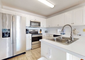 Condo only steps from the beach with COMPLIMENTARY Beach Service