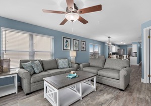 ☀Corner Balcony~Beachfront ~ Complementary Beach Service~Pool~2BR The Palms 501🌅