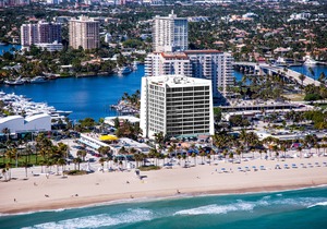 Courtyard by Marriott Fort Lauderdale Beach