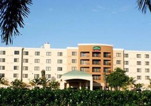 Courtyard by Marriott Miami at Dolphin Mall
