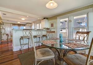 Cozy cottage and dog friendly, perfect for a relaxing, calm time away for everyday life.