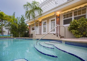 Cozy Family Suite w/Beach Access - Pool & Bikesn