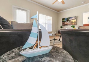 Cozy Spacious Family Friendly Home Away From Home
