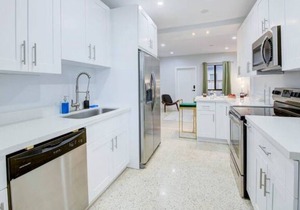 Cozy TownHouse Near Miami Beach 2BR-2BA