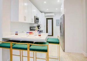 Cozy TownHouse Near Miami Beach 2BR-2BA