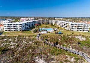 CRC 1208 - Ocean View Condo Overlooking Pool