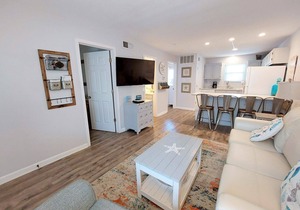 Cute, beach side condo! Sunrise Village 117 | Easy Beach Access | Updated Interior | Pool