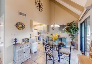Dog-friendly Seascape Golf condo w/pool & hot tub access - low-speed vehicle