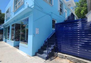 Duval Street Suite w parking and pool