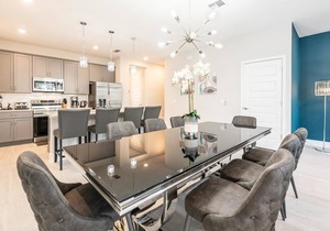 Elegant Townhouse with Pool Views at Reunion